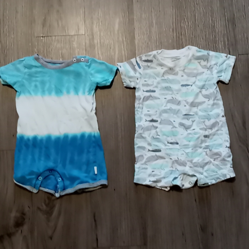 2 boys rompers